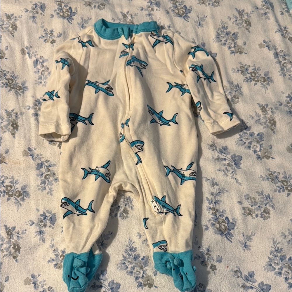 Old Navy White and Blue Footies One Piece